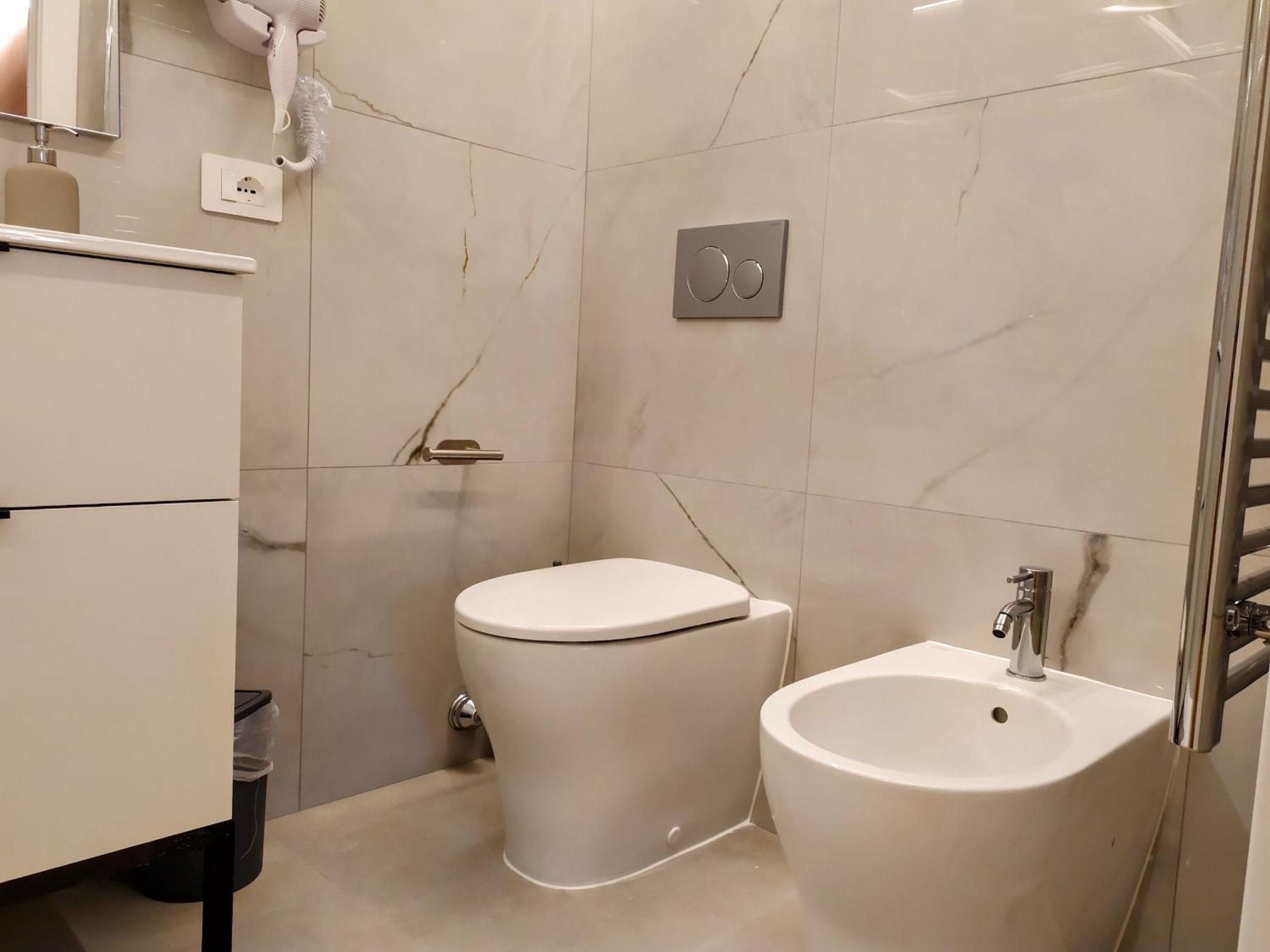 מונצה Mako Suites - Centro E Stazione מראה חיצוני תמונה