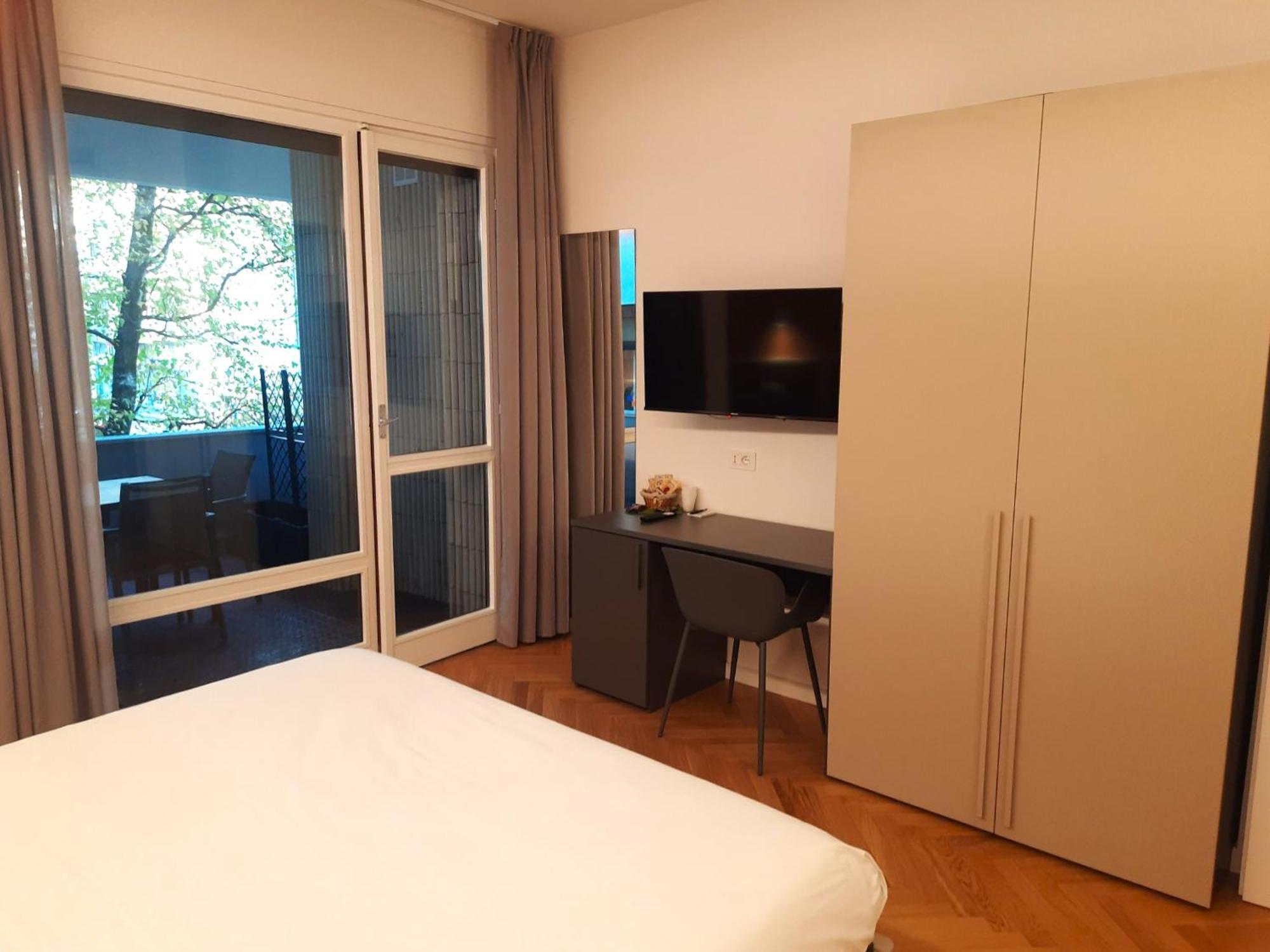 מונצה Mako Suites - Centro E Stazione מראה חיצוני תמונה